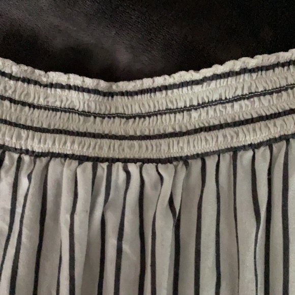 Striped off the shoulder top - Picture 2 of 4